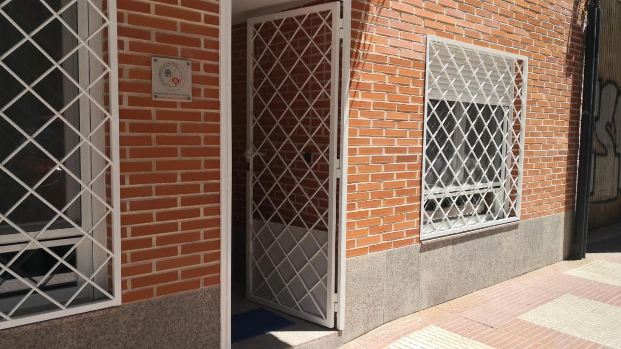 Apartamento La Galatea الكالا ذي إِناريس المظهر الخارجي الصورة